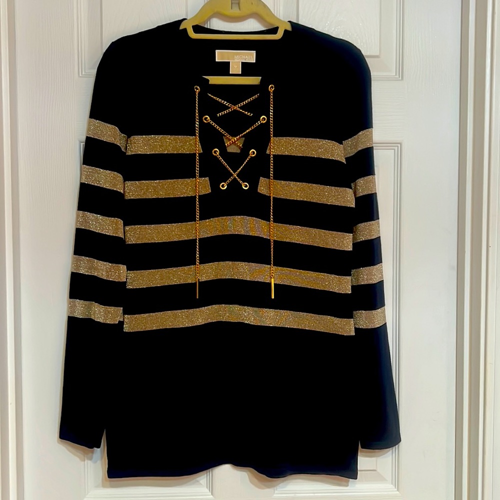 Top. Size M. Brand MICHAEL Michael KORS. Excellent condition. Worn only once.